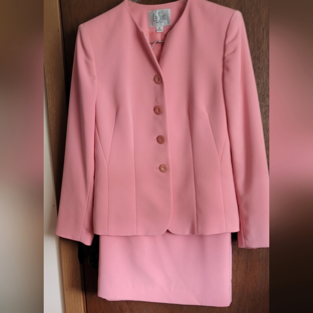 LeSuit 2pc skirt set